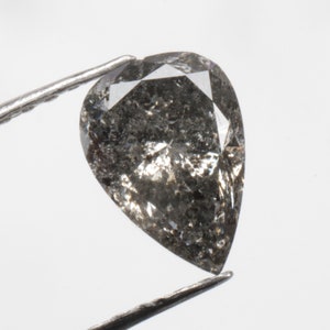 0.75 CT 7.1 X 5.1 MM Natural Loose Diamond, Pear Shape Diamond, Fancy Grey/Black color Brilliant cut Pear Diamond For Pear Ring R8188