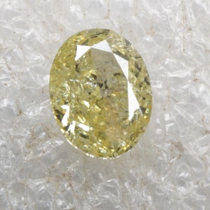 0.71 CT 6.2 X 4.8 MM Natural Fancy Diamond Oval cut Diamond Fancy Yellow Color Loose Oval Shape Diamond For Fancy Diamond Ring R10653