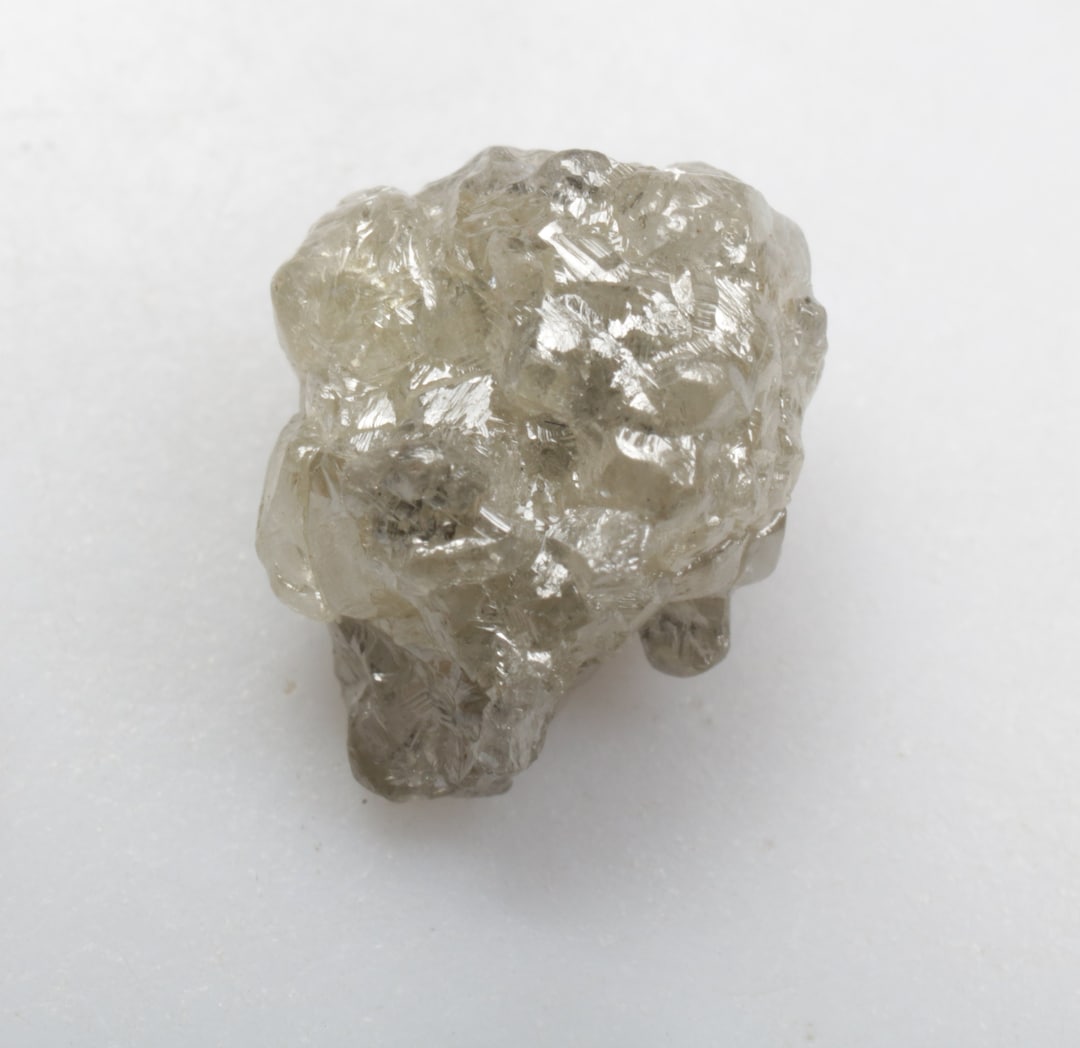 3.70 CT 10.2 X 8.0 MM Natural Rough Diamond Loose Uncut Diamond