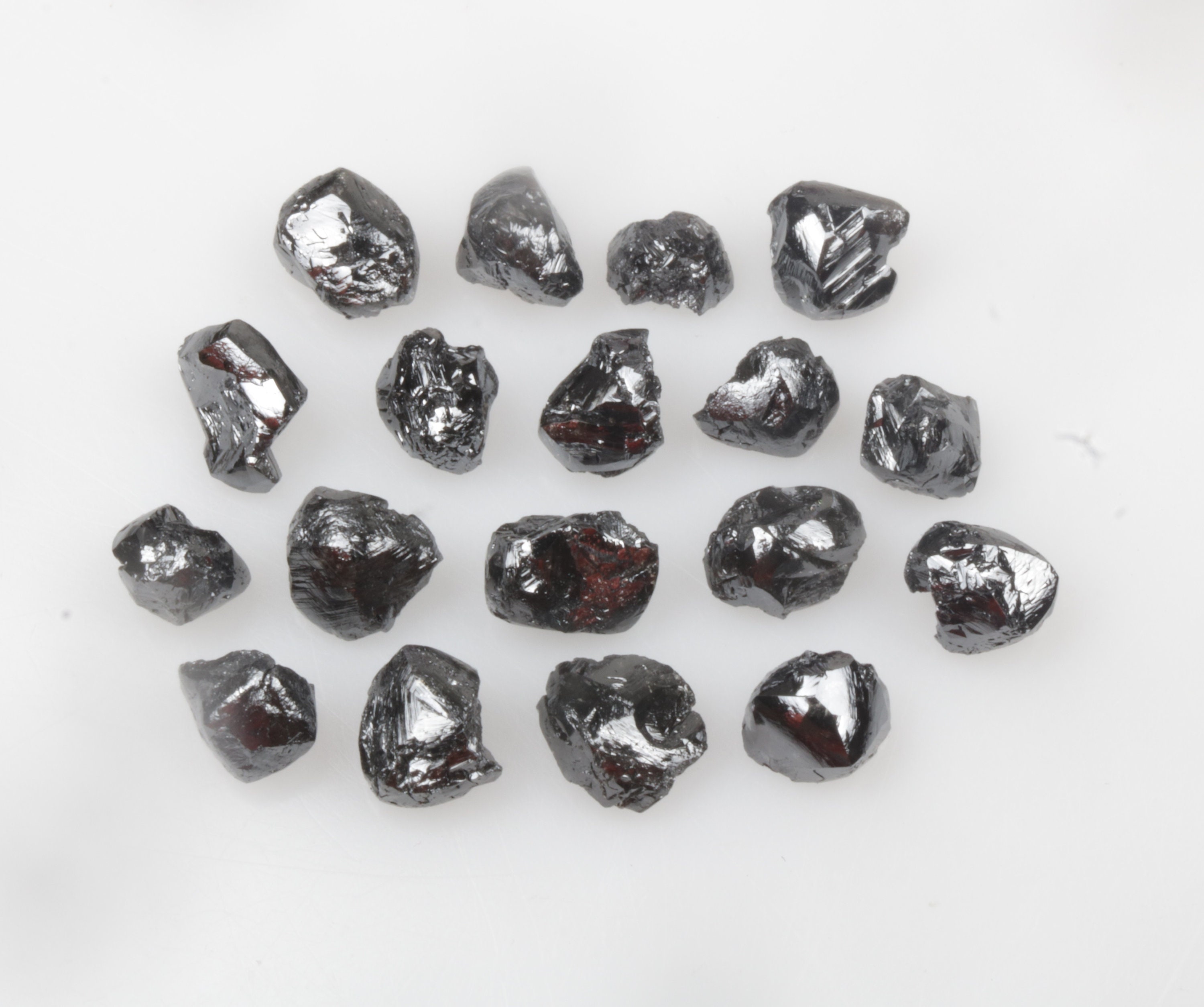 6.50 CT 4.0 X 3.1 MM to 4.7 X 3.3 MM Black Rough Diamond Loose