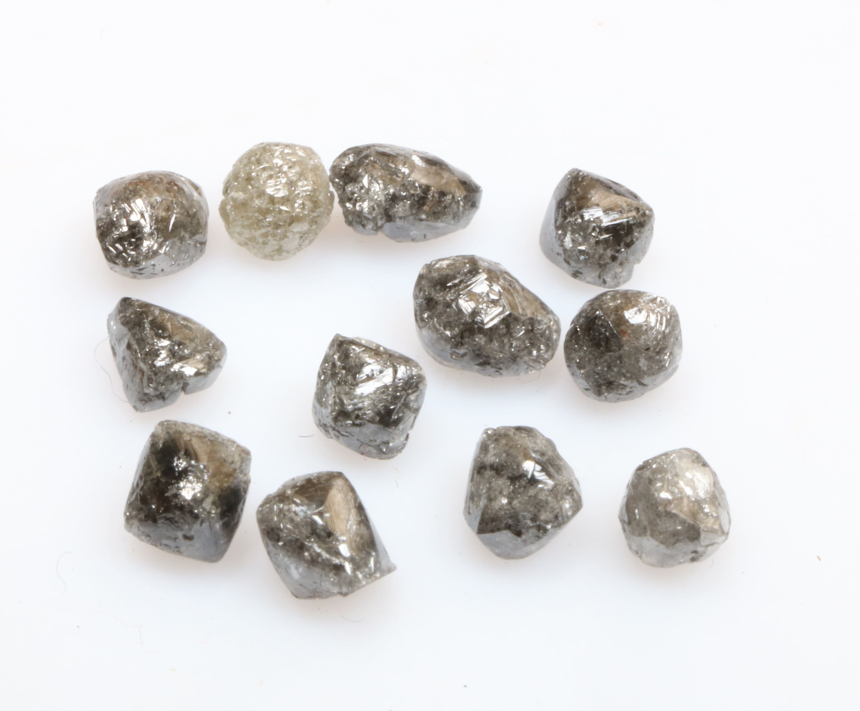 4.63 Ct 5.1 X 3.8 Mm to 4.0 X 3.6 Mm Natural Loose Black Grey