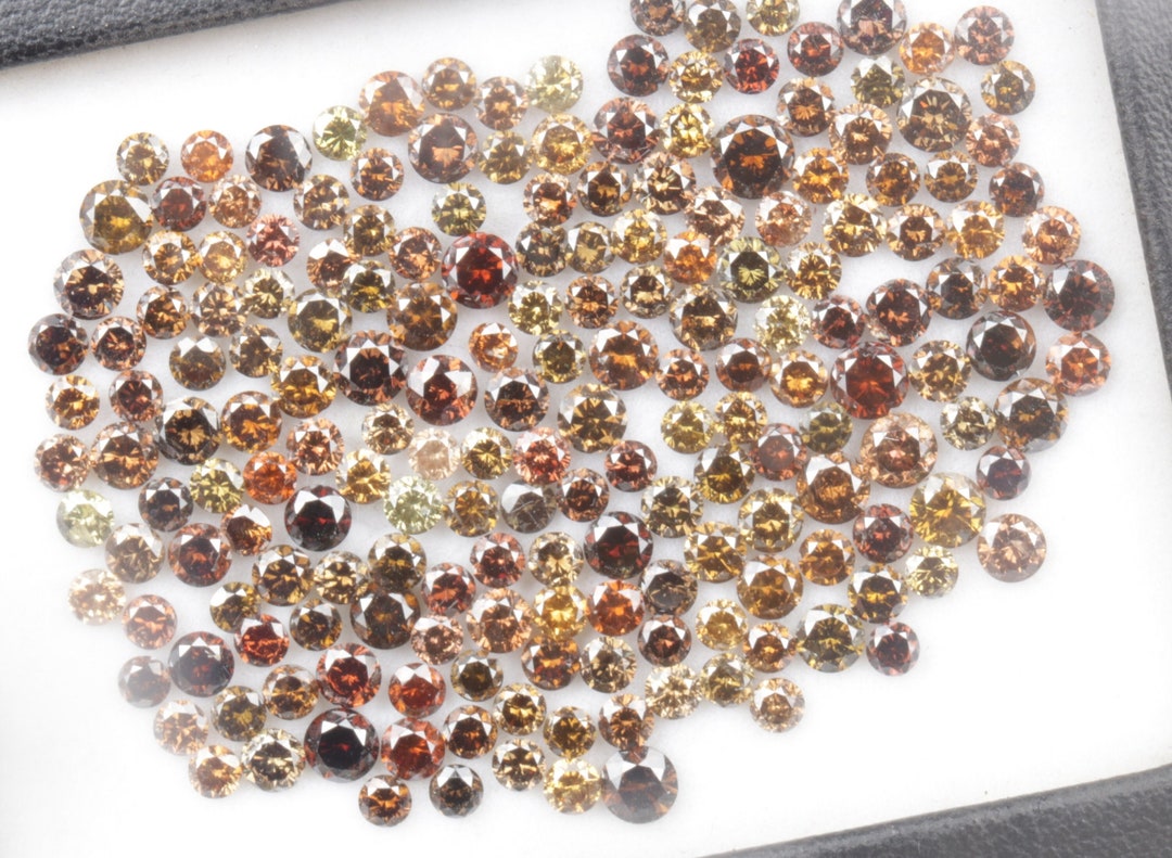 Diamant Naturel Rond 0.24 Carats 3.5mm - Couleur Fancy, Certifiable - Vente En Gros