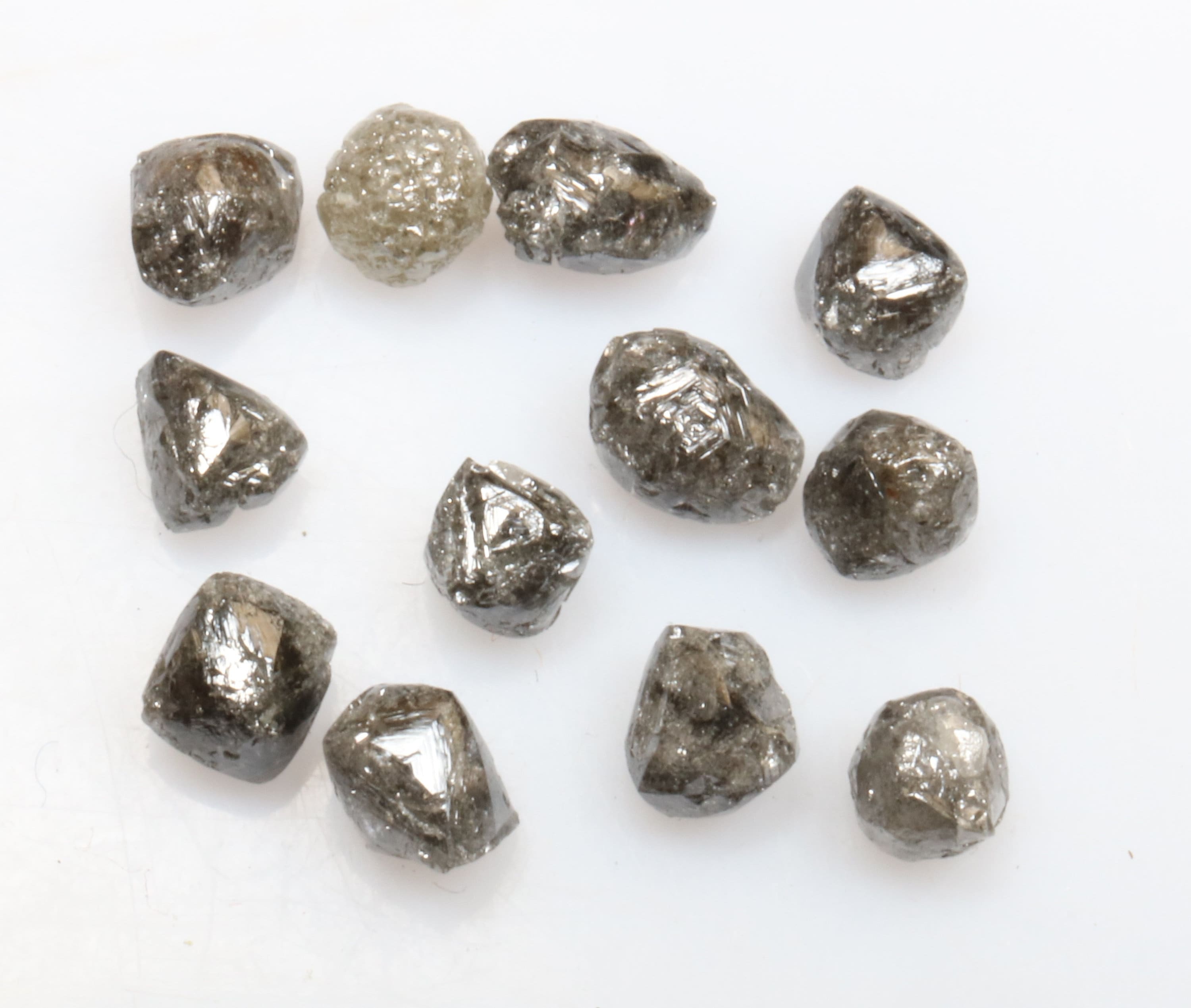 4.63 Ct 5.1 X 3.8 Mm to 4.0 X 3.6 Mm Natural Loose Black Grey