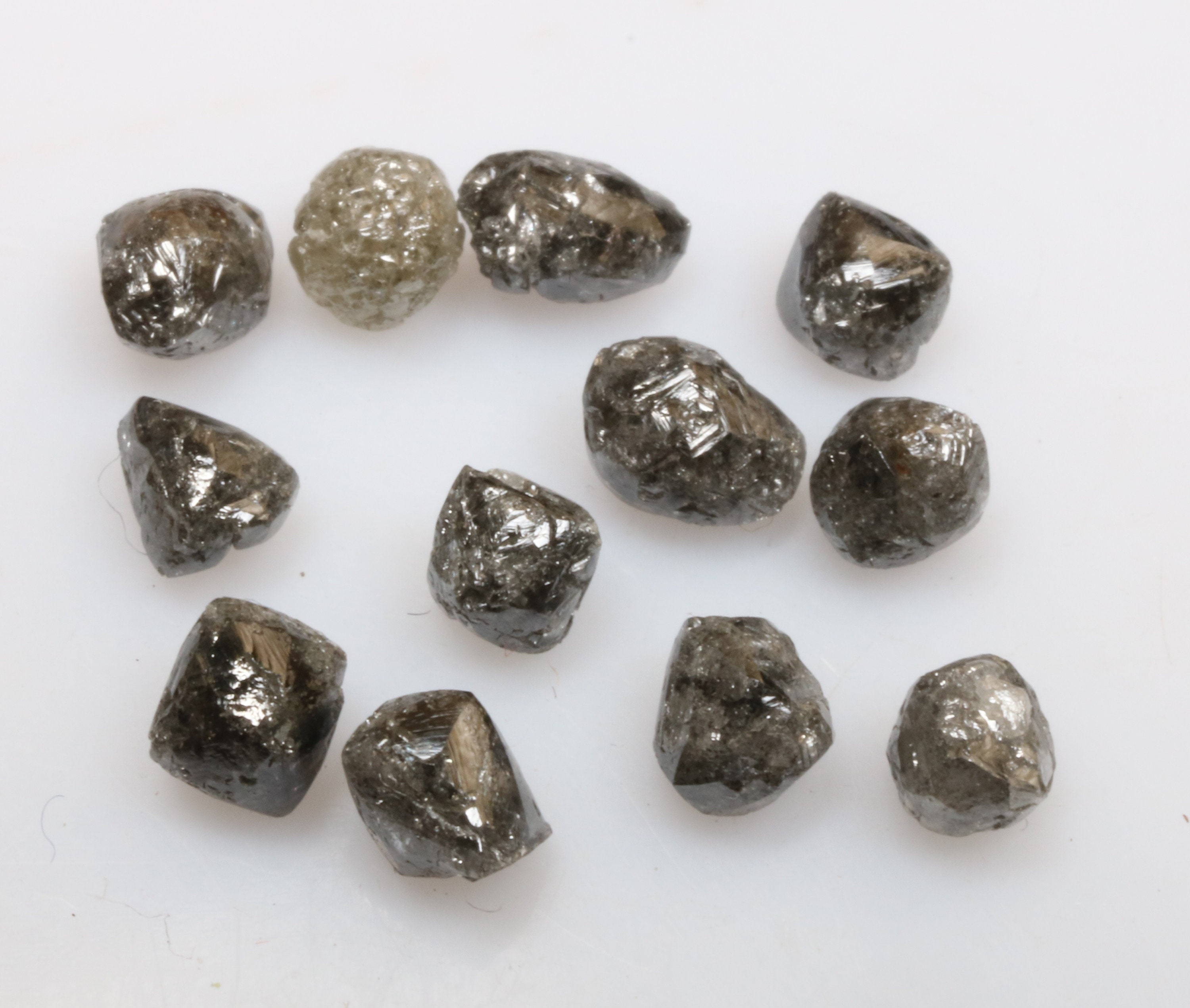 4.63 Ct 5.1 X 3.8 Mm to 4.0 X 3.6 Mm Natural Loose Black Grey