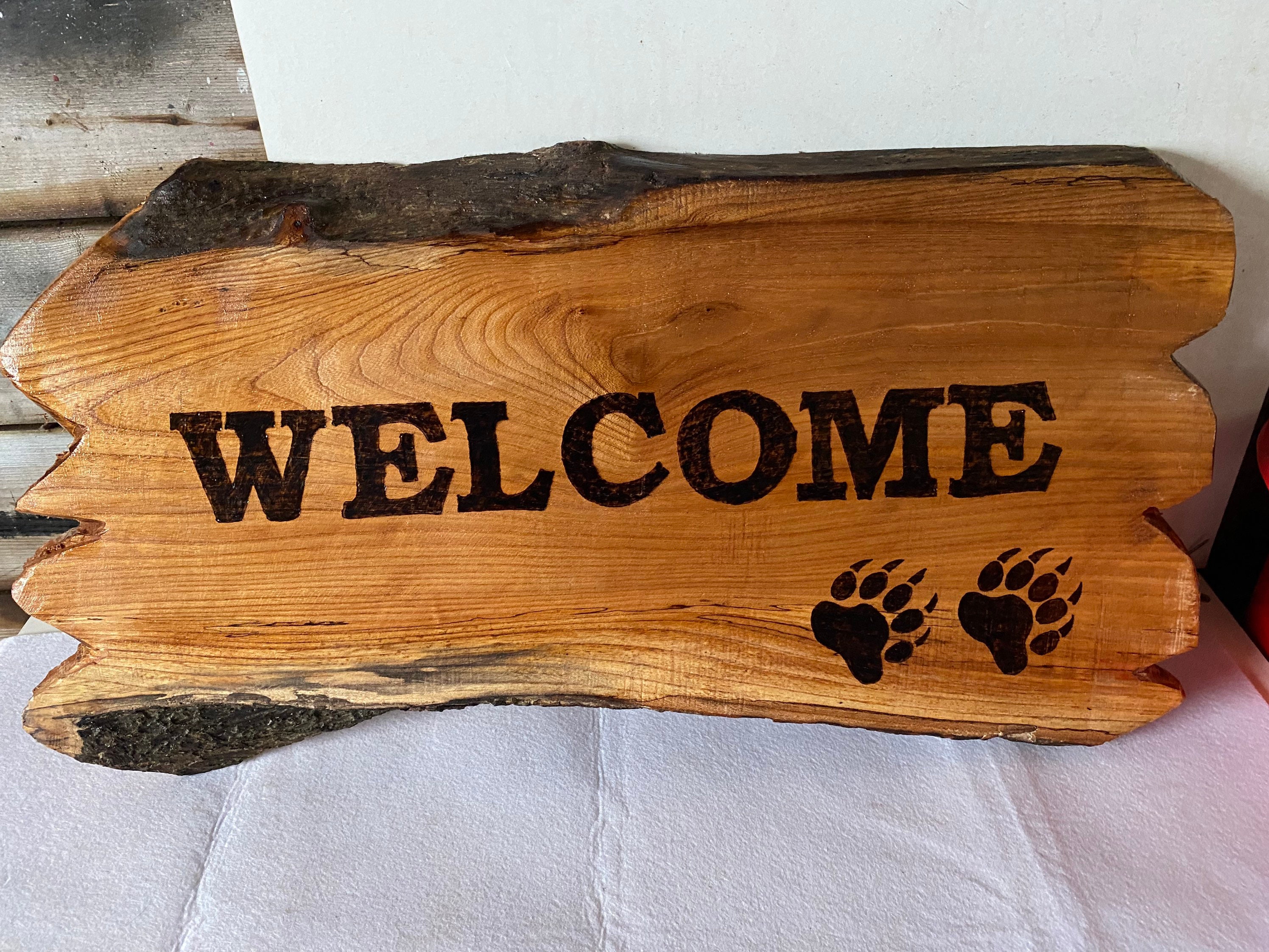 Chainsaw carved Welcome Sign and pyrography burnt welcome sign | Etsy