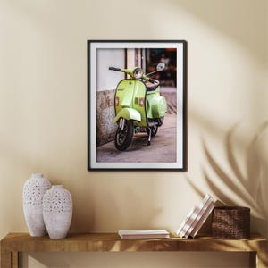 Stampa Vespa d&#39;epoca | Decorazione murale Vespa | Poster di scooter d&#39;epoca | Fotografia di Vespa | Poster retrò di Vespa | Stampa Vespa antica, Arte murale