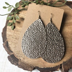 Gold pebble teardrop leather earring