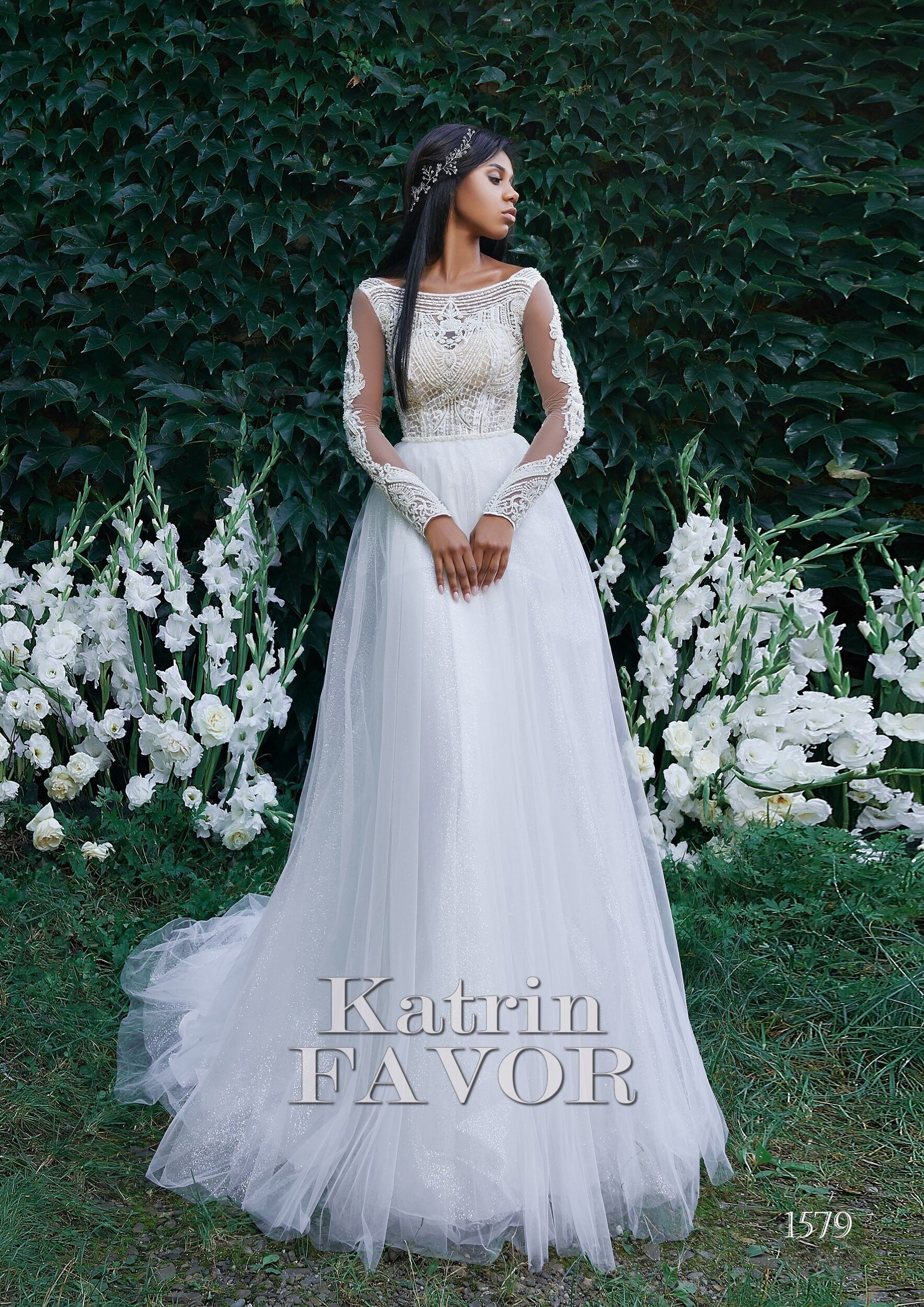 Beaded Lace Wedding Dress Winter Long Sleeve Wedding Dress Sparkly Glitter Tulle Wedding Dress A Line Rustic Garden Wedding Dress Custom