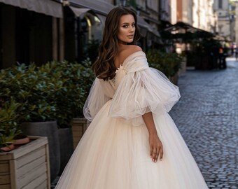 Blush Tulle Wedding Dress Off The Shoulder Puff Sleeve Wedding Dress Fairy Ball Gown Wedding Reception Dress Corset Romantic Wedding Gown