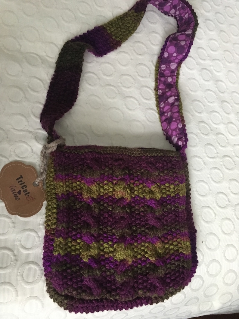 Knitted shoulder bag