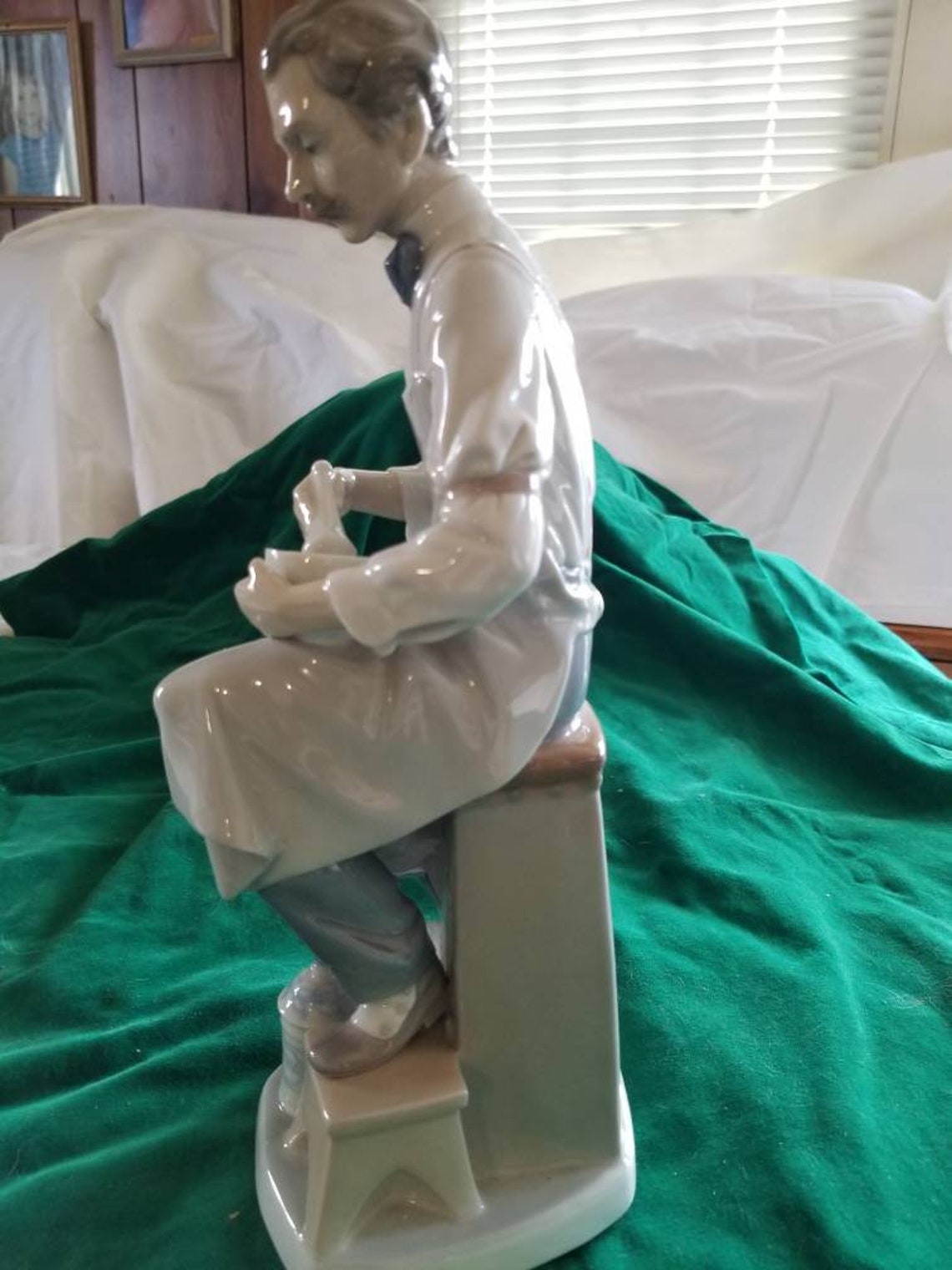 LLADRO 4844 Pharmacist Figurine Glossy. RARE Comes with Etsy