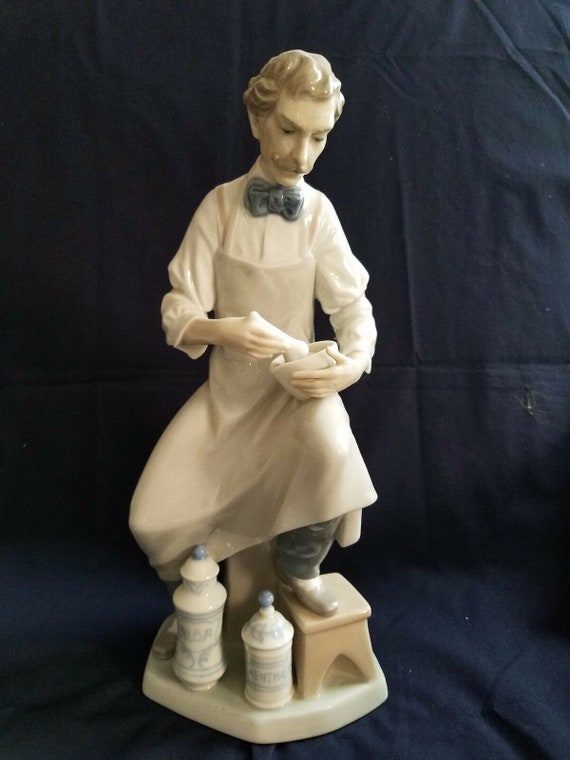 LLADRO 4844 Pharmacist Figurine Glossy. RARE Etsy