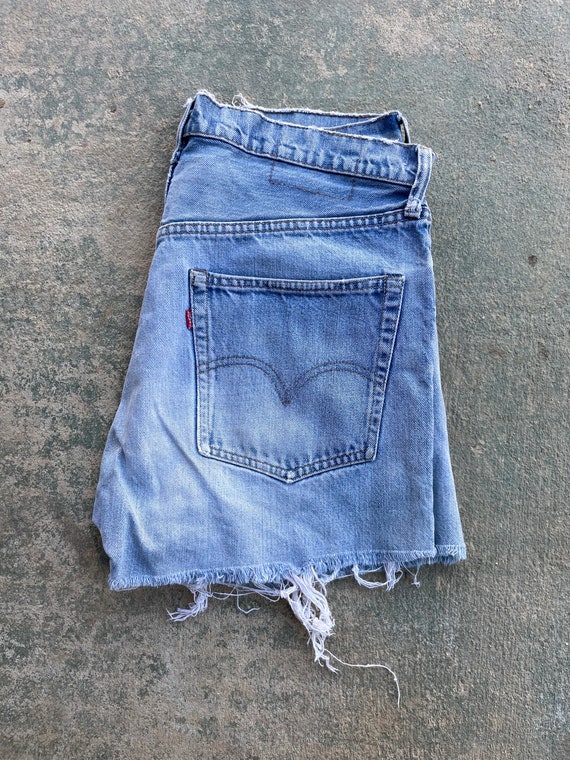 Levis Cutoff Shorts