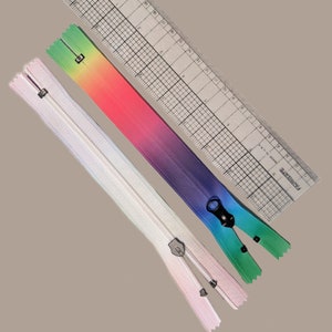 Rainbow Waterproof Invisible Nylon n#5 Zipper Closed End 19cm 7.5&quot;