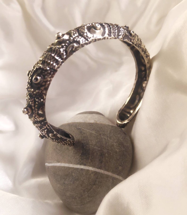 Argent A gift for the ones who love the Mediterranean sea. Sterling Silver 925 Sea urchin bracelet straight from the Aegean sea