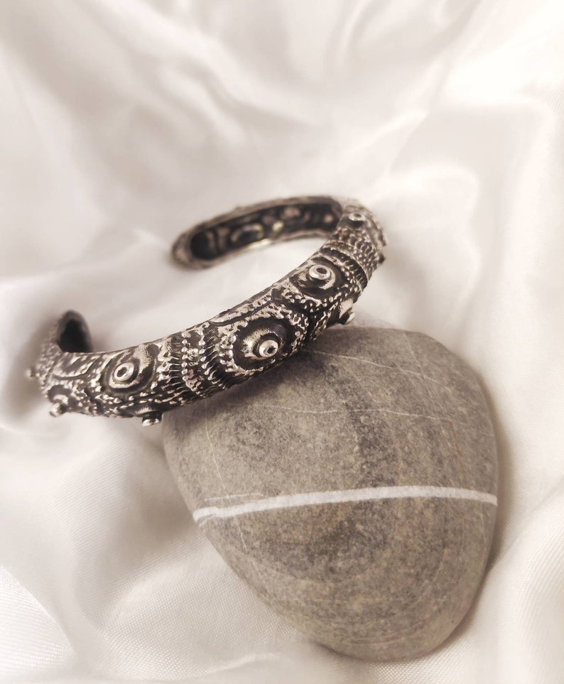 Argent A gift for the ones who love the Mediterranean sea. Sterling Silver 925 Sea urchin bracelet straight from the Aegean sea