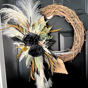 Black modern boho wreath, Black boho wreath, minimalist wreath for front door