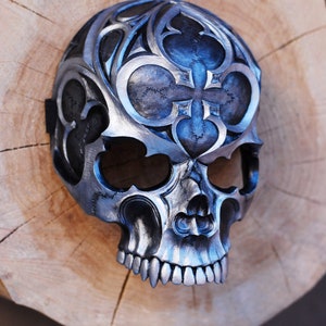 Gothic mask in silver