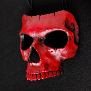 Hero mask red