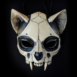 Сat mask ivory
