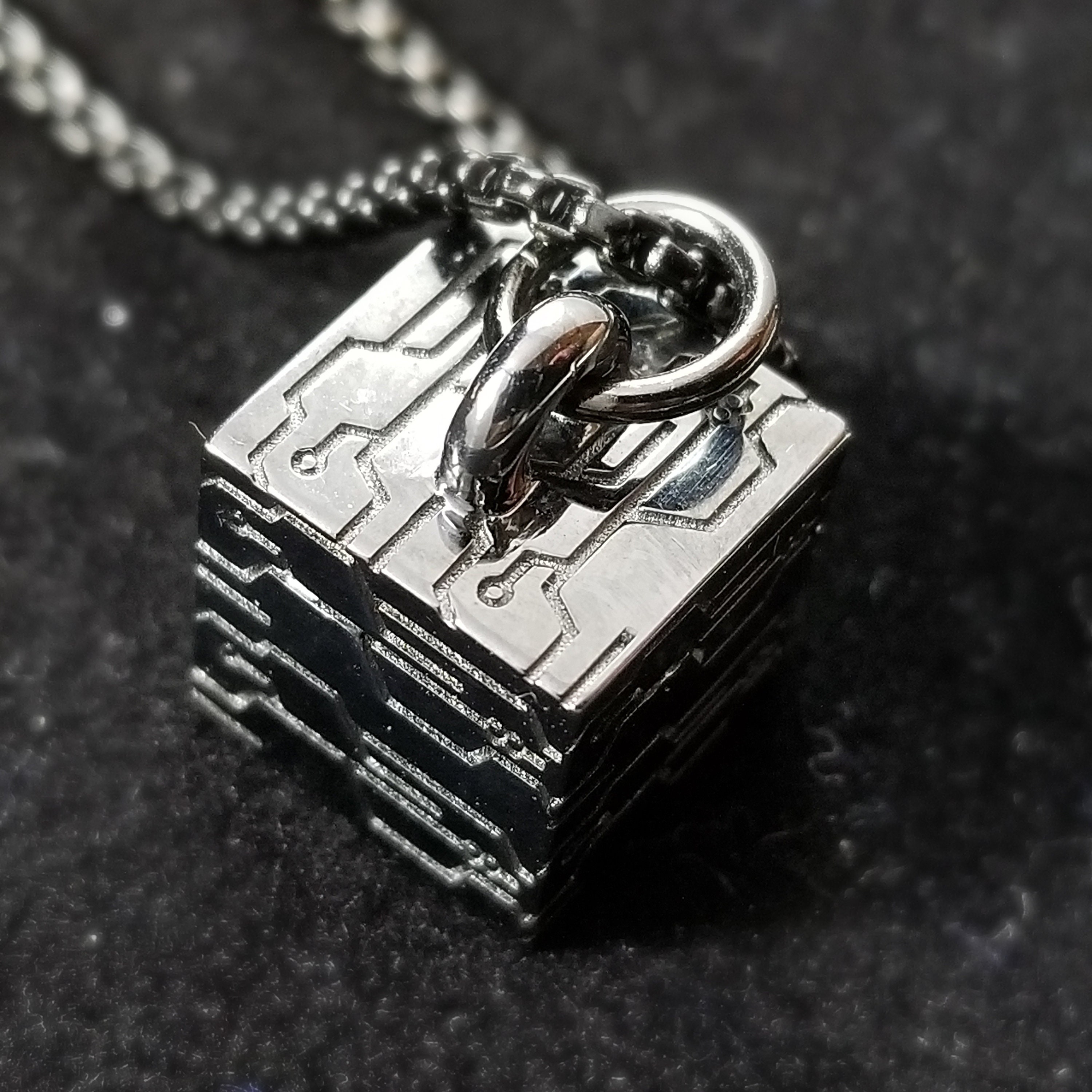 NieR BLACK FACE NECKLACE ブラック フェイス ネックレス