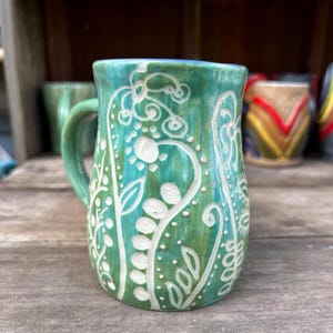Handmade Sgraffito bluegreen Flora mug
