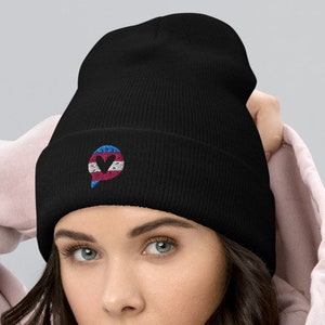 Transgender Herz Zitat Bubble Cuffed Mütze - Trans Pride Flagge Farben Pink Weiß Blau Liebe Mütze - Trans MTF FTM Valentinstag Mütze