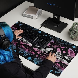 Transgender Celestial Monarch Butterflies Gaming Mouse Pad, Trans Pride Colors Boho Retro Butterfly Gaming Mat