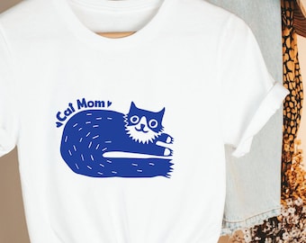 Cat Mom T-Shirt – Minimal Kitty Line Art, Unisex