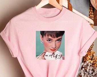 Audrey Hepburn Bubblegum Shirt, Pink Coquette Aesthetic Tee, Retro Hollywood Art, Pop Art T-Shirt, Vintage Cinema Lover Gift,