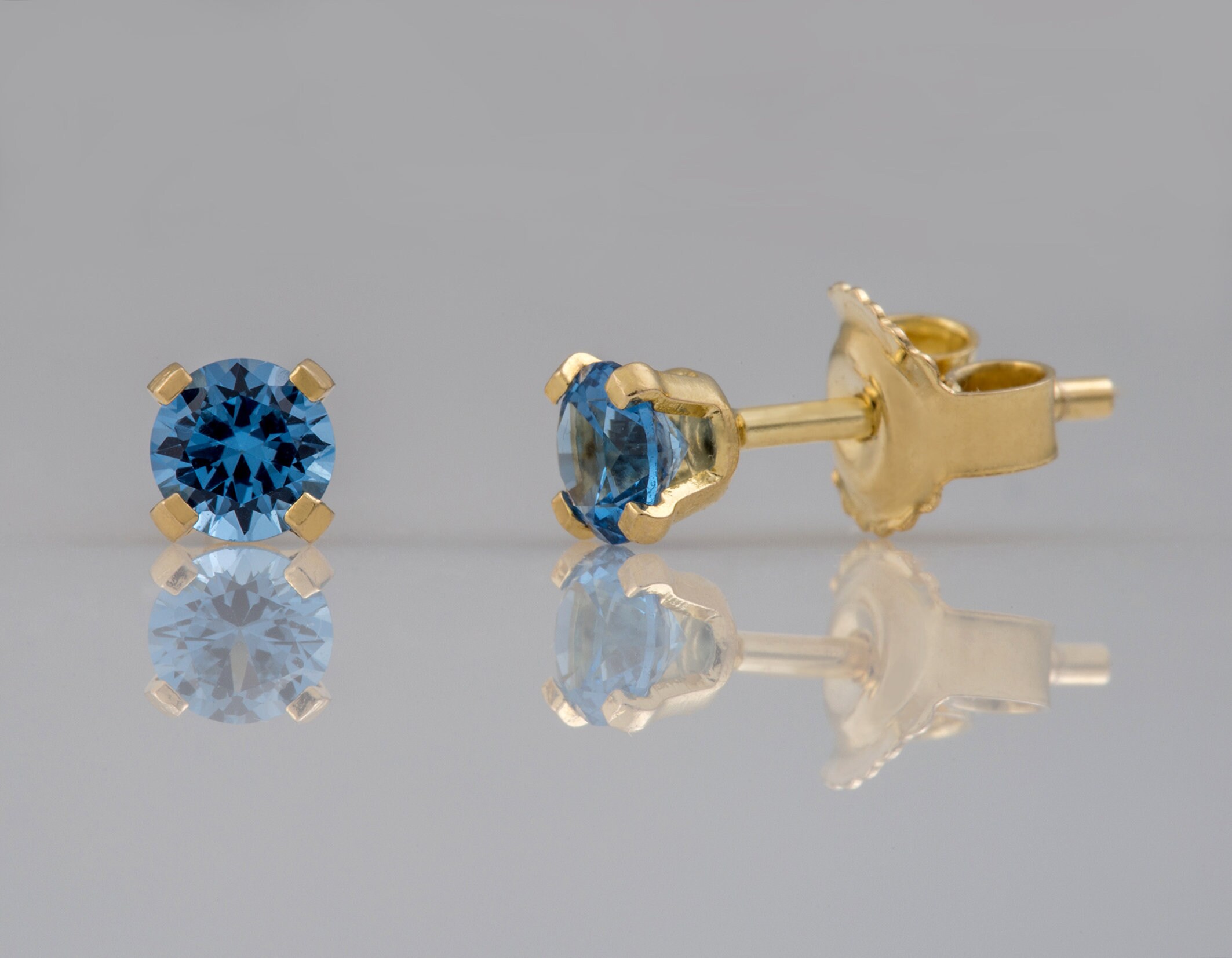 K14 Single-stone Gold Earrings With Light Blue,white,red K14 Single-stone Gold Earrings With Light Blue,white,red