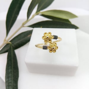 Solid Gold Daisy Ring.K18 Gold Handmade Jewellry,K18 Gold Flower Ring.Ring with Daisy.Traditional ring.Byzantine Style.Ancient Greek Jewelry