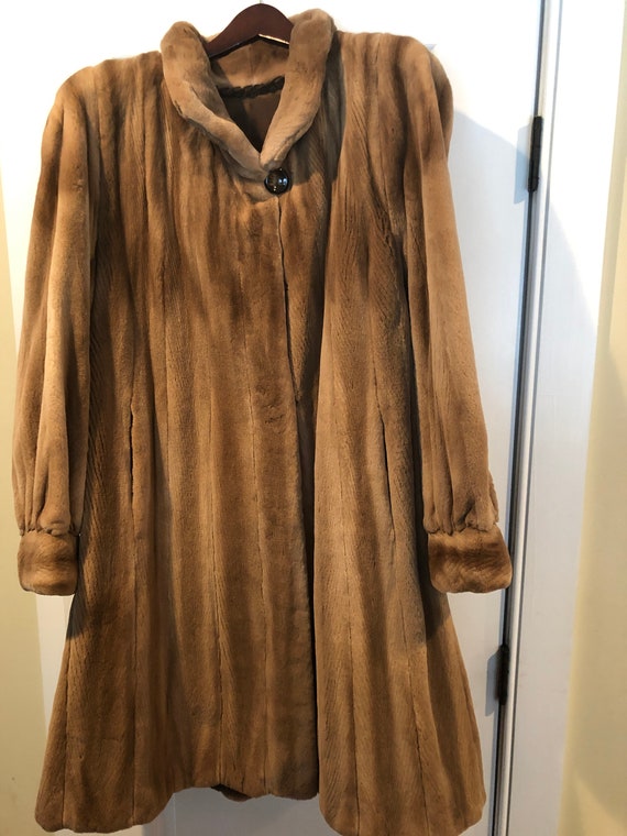 Sheared mink swing coat. - image 2