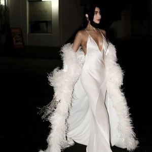 Luxury Custom Made Ostrich Elegant Feather Bridal Robe Wedding Guest Outfit Bridal Maternity Shoot Feathers White Sleeve Dressing Gown image 1