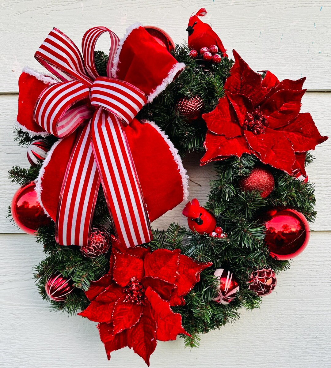 Christmas Wreath Red and White With Cardinals and Poinsettias Pine Base ...