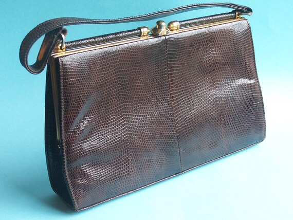 Vintage Lizard skin 1940's clasp hand bag.