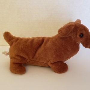 Ty Beanie Baby - Rare & Retired - Weenie The Dachshund - Style 4013