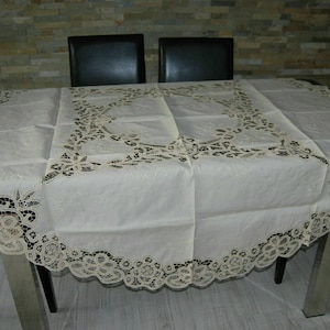UNBENUTZT Alte wunderschöne antike Tischdecke rund Richelieu Stickerei Handarbeit beige unbenutzt 170cm Durchmesser