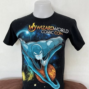 Vintage Wizard World Comic Con Superhero Shirt