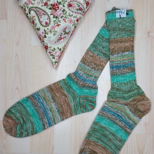 Knitted socks made of extra-fine merino wool in size 41 / 42