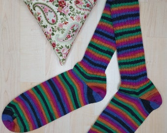 Gestrickte Socken Größe 43 / 44