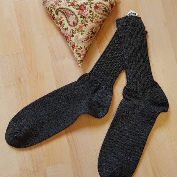 Gestrickte Socken Größe 43 / 44