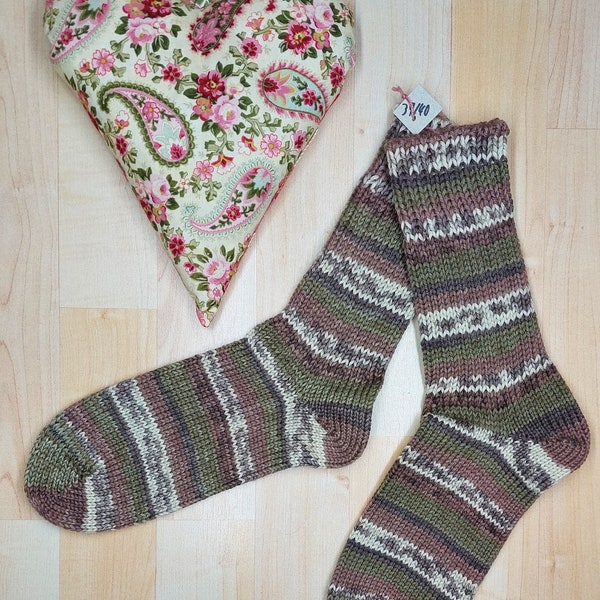 Cozy, warm and super thick socks made from eight-thread virgin merino wool in size 39/40