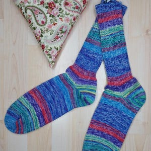 Knitted socks made of extra-fine merino wool in size 41 / 42