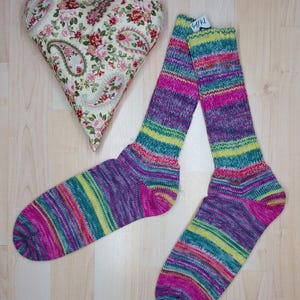 Knitted socks made of extra-fine merino wool in size 41 / 42