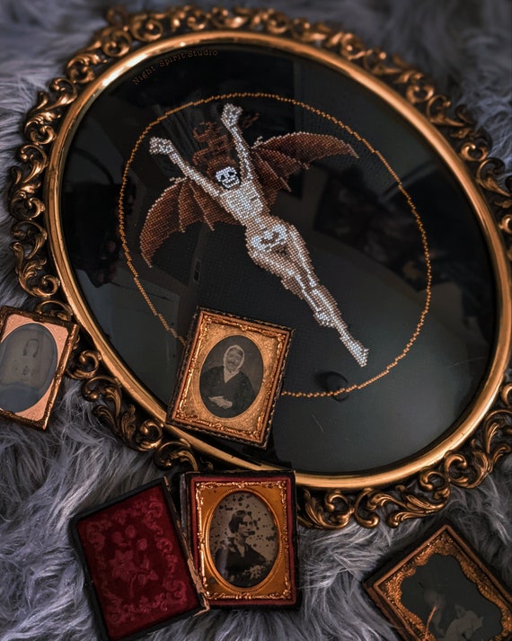 ALCHEMY GOTHIC ウィーンの夜のコウモリ ネックレス 【公式通販】