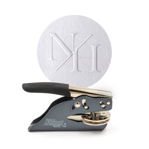 Prägestempel personalisiert für besondere Anlässe wie z.B. Hochzeit - Prägezange mit 2 Initialen anpassbar - Modell &#39;Noah&#39;