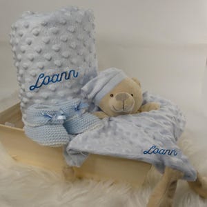 Composition of blanket and comforter OURSINOU pink in minky for babies, customizable. From birth