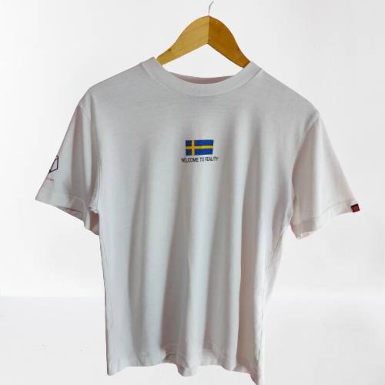 Vintage FJALLRAVEN Quick Dry Outdoor Round Neck Ringer Rare Medium Size Nice Design Short Sleeve Shirt