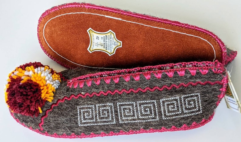 Luxury Unisex Woollen Pompom Slippers EU42 UK8 Gryffindor House Colours Beautiful Embroidery Detailing Leather Sole Traditional Greek Gift
